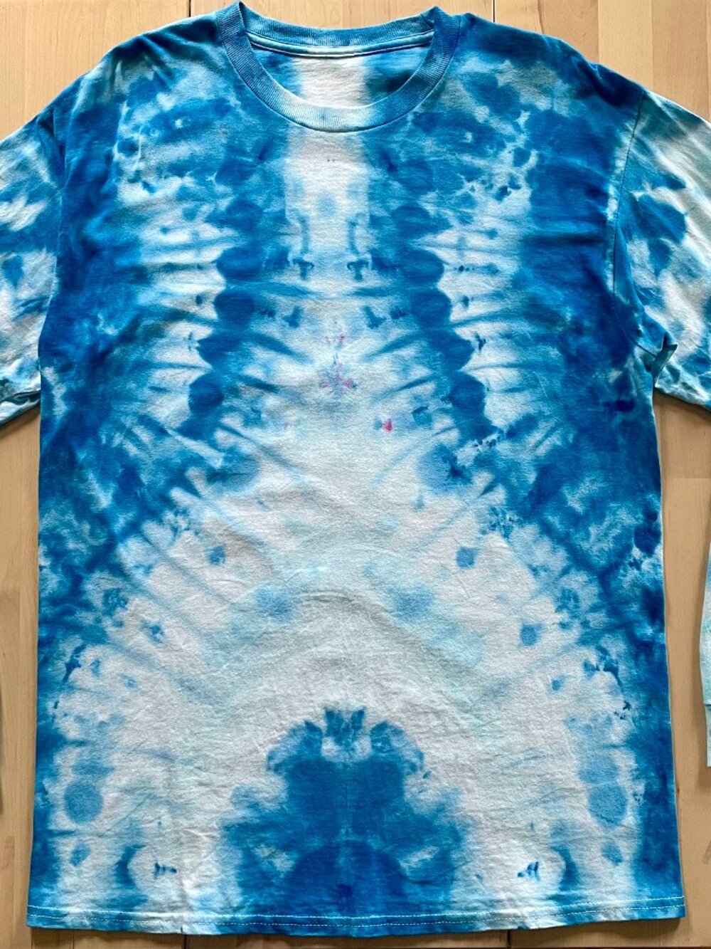 Gildan Unisex Blue & White Tie Dye Long Sleeve T-Shirt size Large Beach Ocean